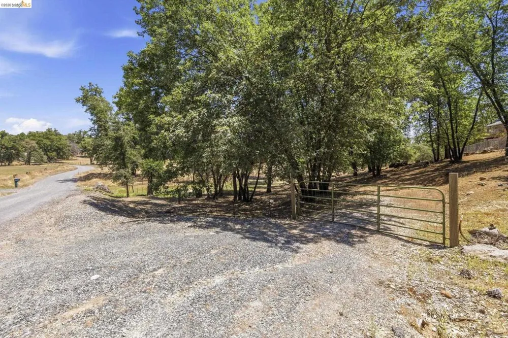18223 Hershey Rd Sonora, CA 95370