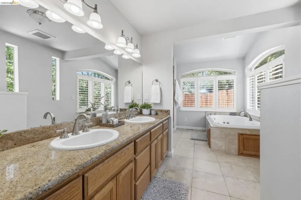 18223 Hershey Rd Sonora, CA 95370