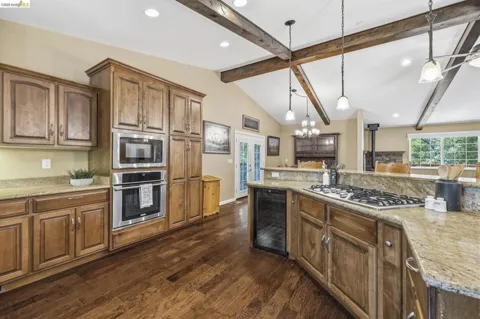 18223 Hershey Rd