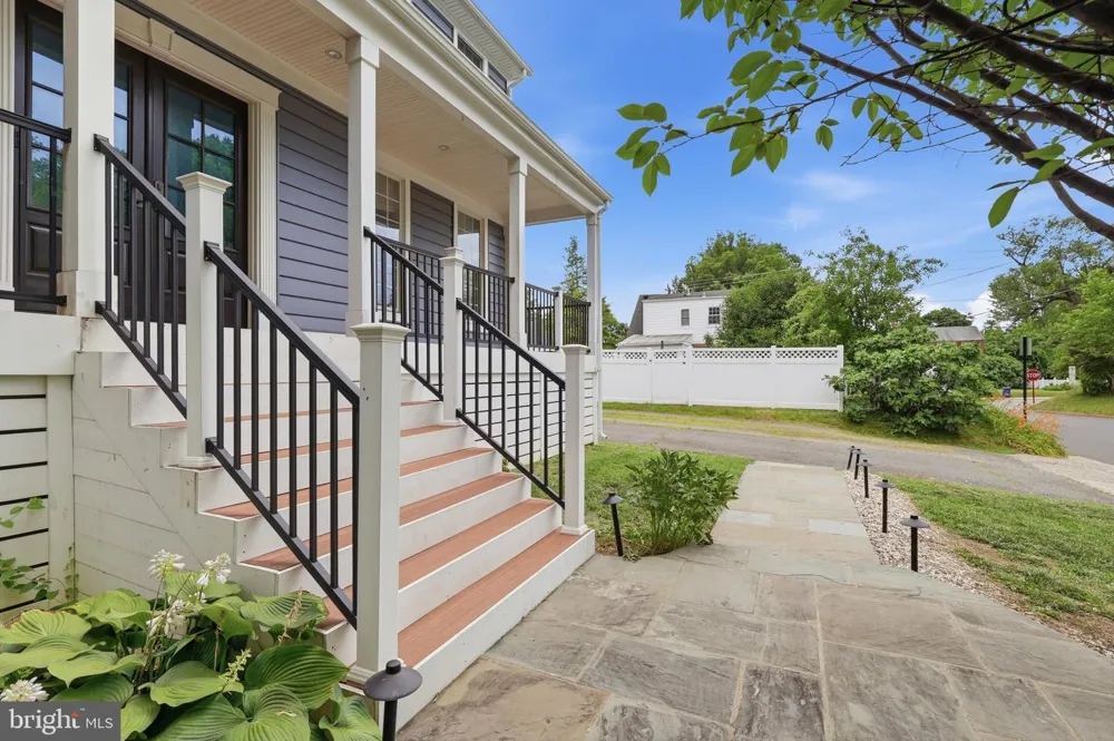 809 BUCHANAN STREET Arlington, VA 22203