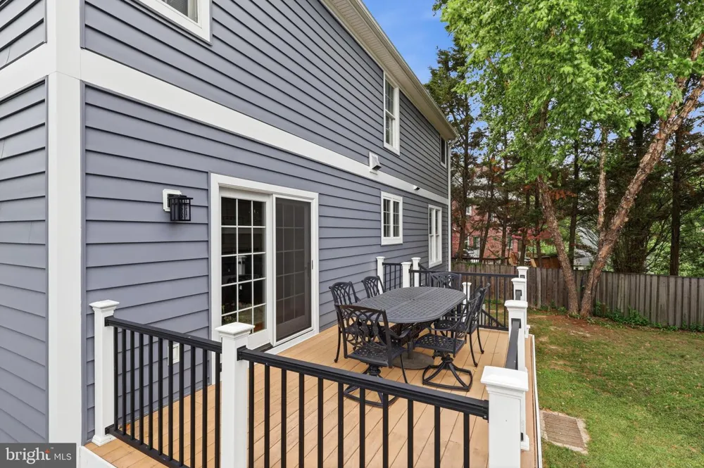 809 BUCHANAN STREET Arlington, VA 22203