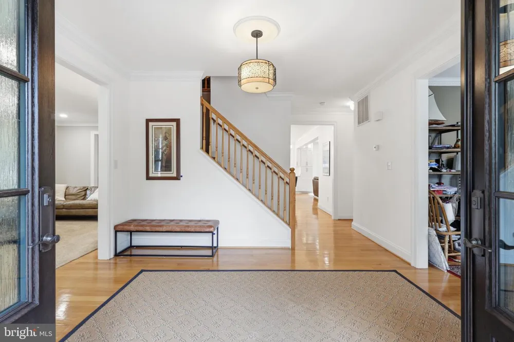 809 BUCHANAN STREET Arlington, VA 22203