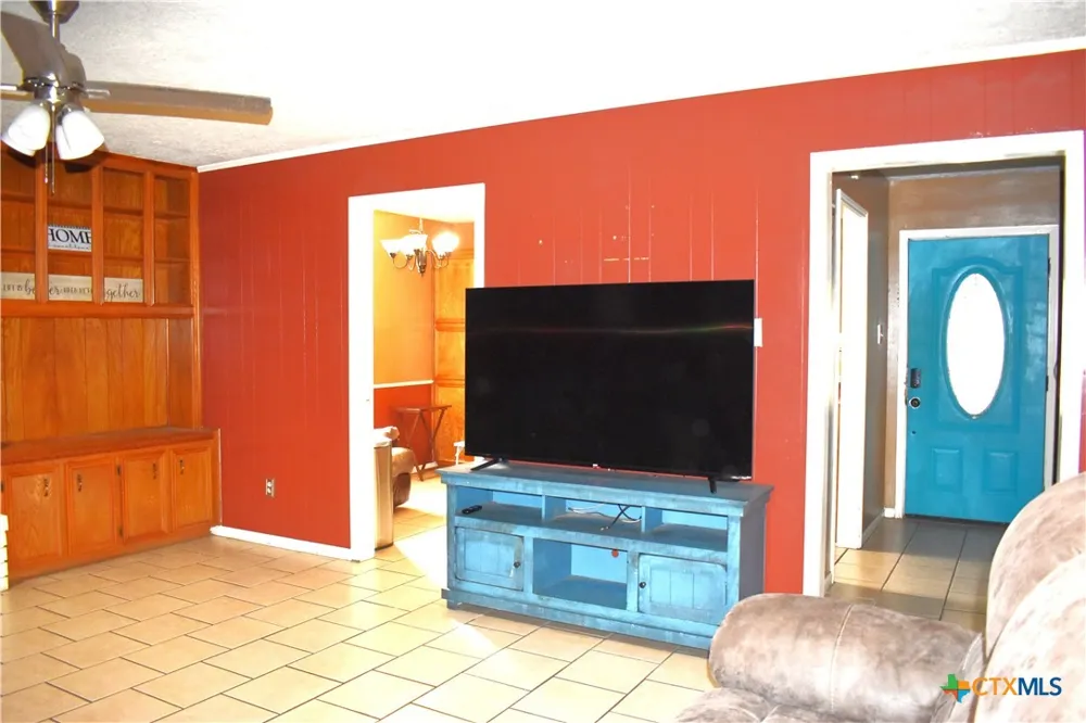 1603 Alcoa Avenue Rockdale, TX 76567