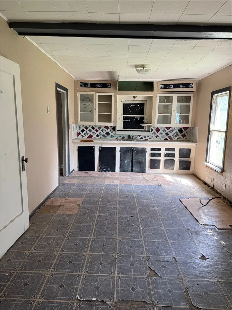 1210 King David Drive Three Rivers, TX 78071