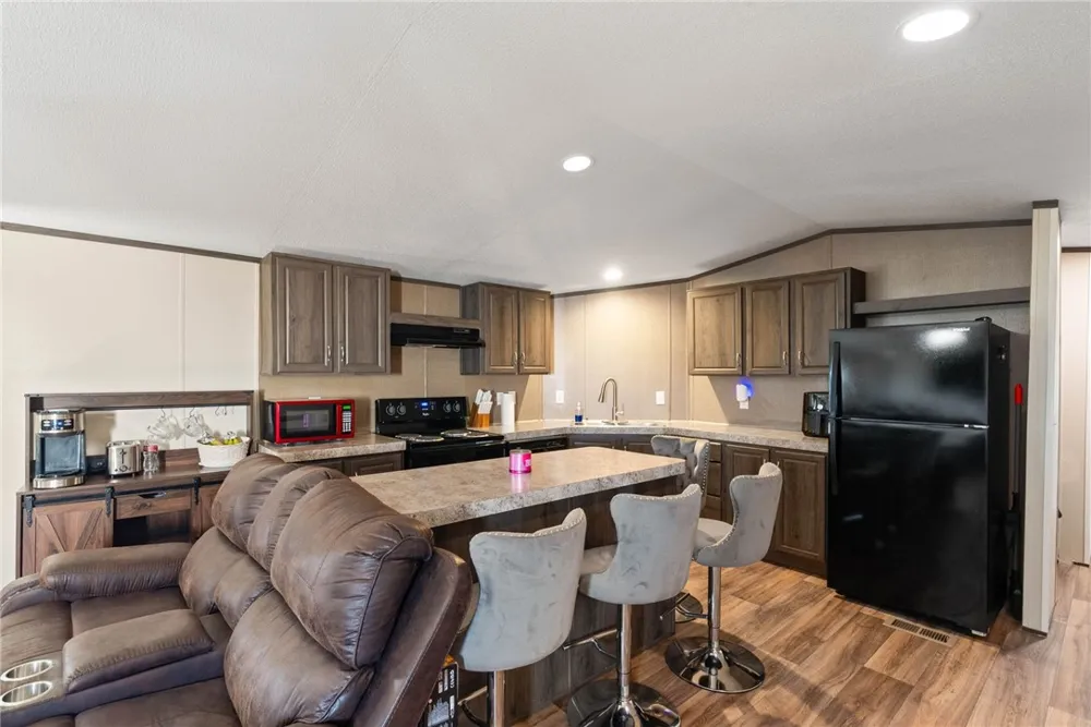 4533 E Granado Drive Robstown, TX 78380