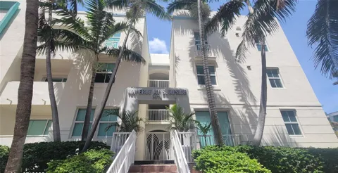 9172 Collins Avenue #302