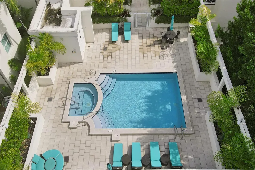 9172 Collins Avenue #302 Surfside, FL 33154