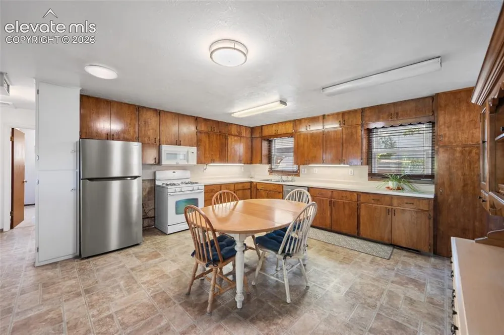 2515 E San Miguel Street Colorado Springs, CO 80909