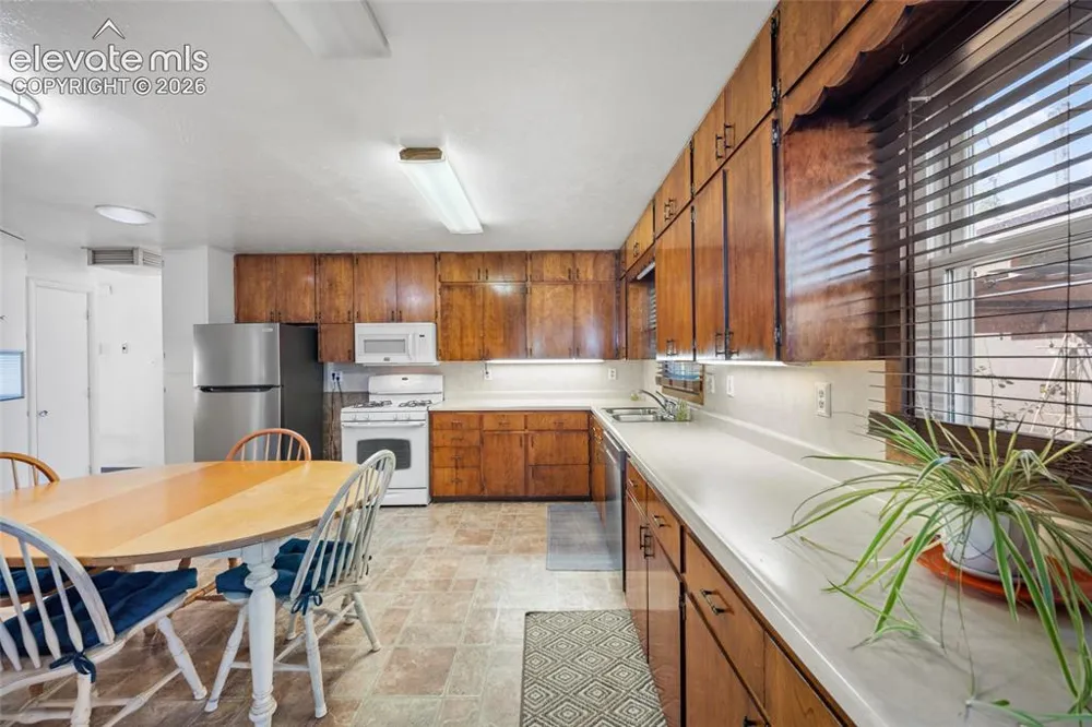 2515 E San Miguel Street Colorado Springs, CO 80909