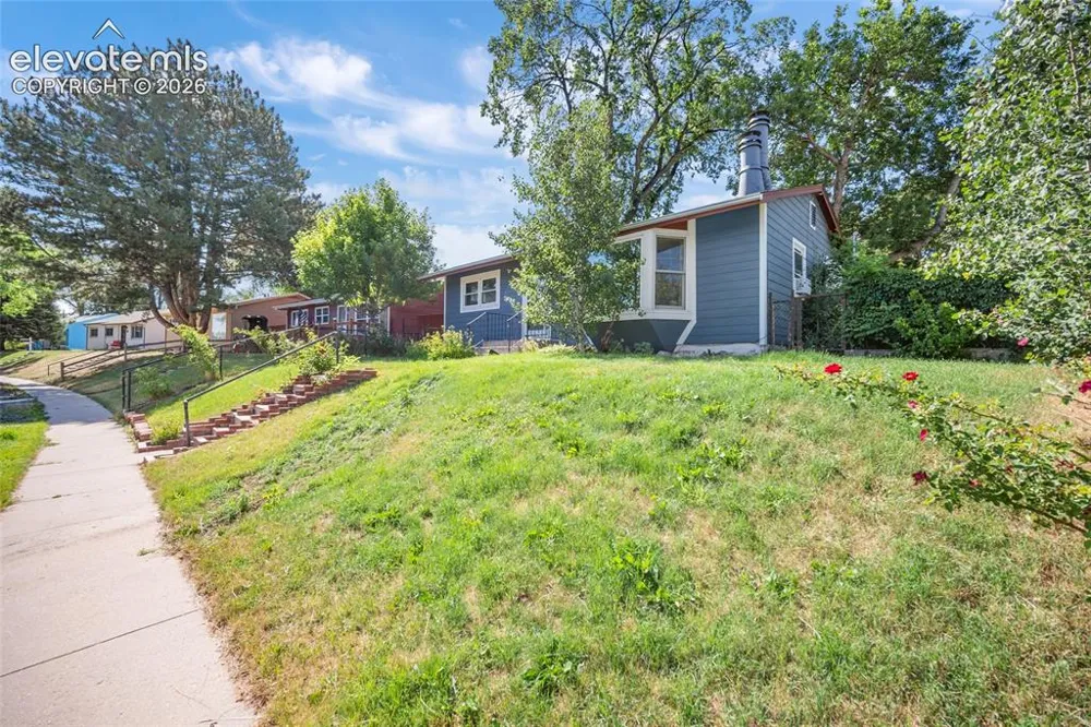 2515 E San Miguel Street Colorado Springs, CO 80909