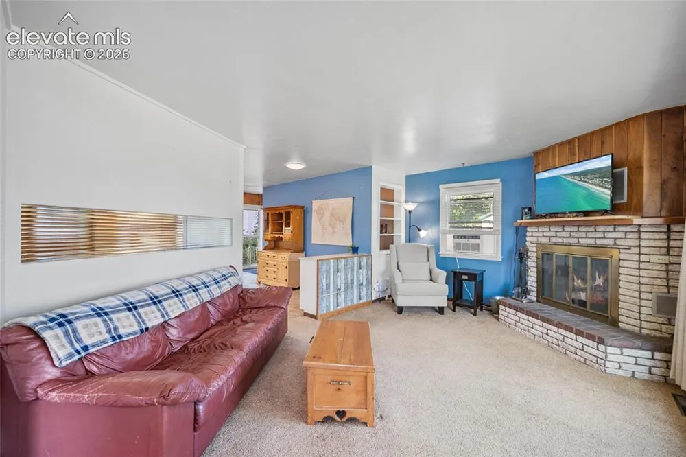 2515 E San Miguel Street Colorado Springs, CO 80909