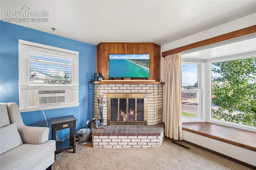 2515 E San Miguel Street Colorado Springs, CO 80909