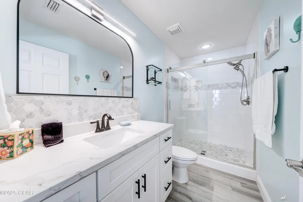 6724 Thomas Drive Panama City Beach, FL 32408