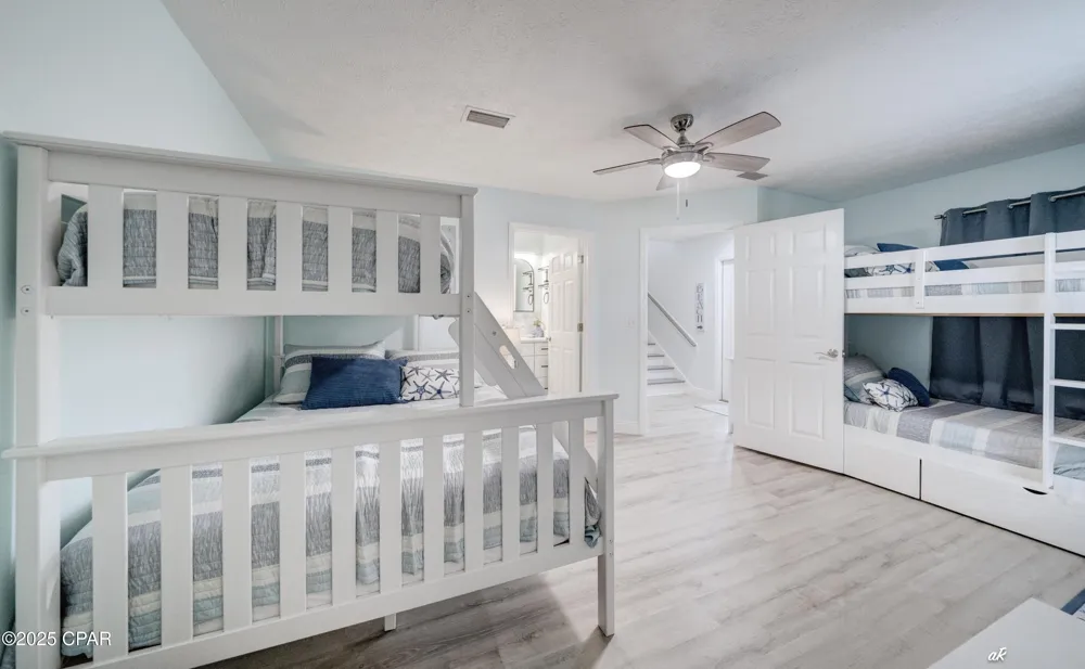 6724 Thomas Drive Panama City Beach, FL 32408