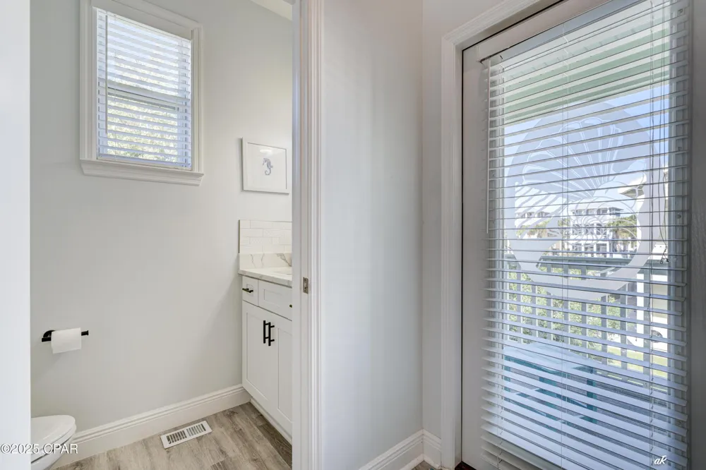 6724 Thomas Drive Panama City Beach, FL 32408
