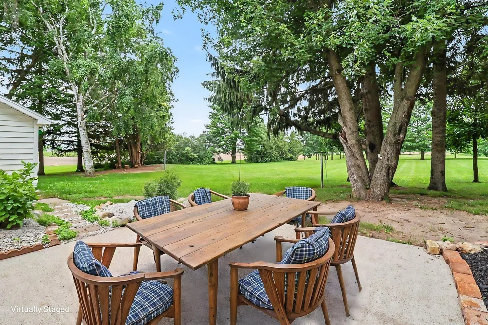 6301 S Stiles Road Riverton Township, MI 49449