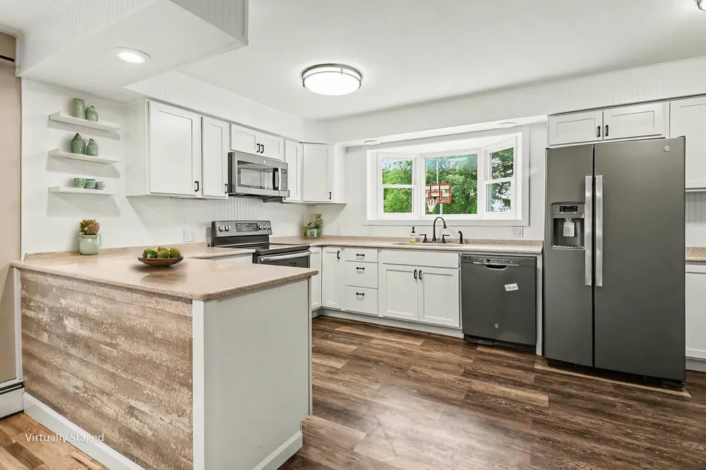 6301 S Stiles Road Riverton Township, MI 49449