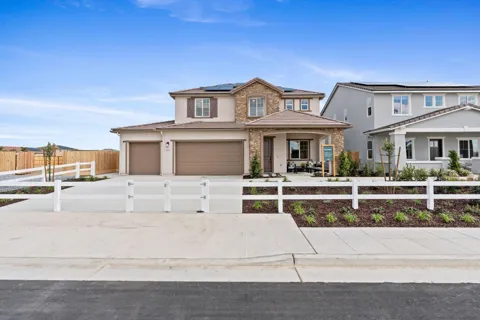 348 Vista Ave
