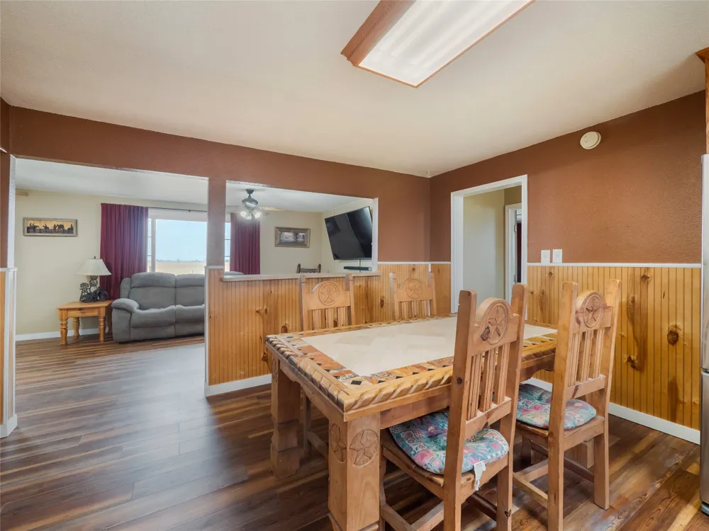 851 County Road 455 Coupland, TX 78615