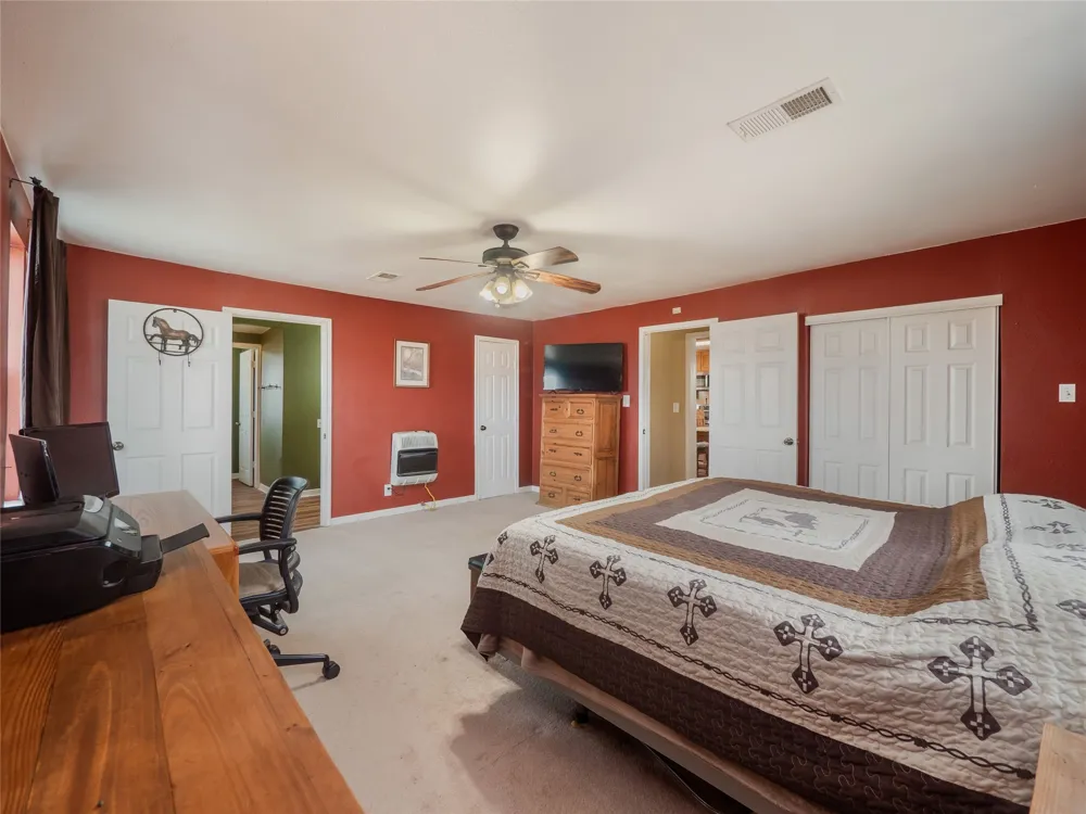 851 County Road 455 Coupland, TX 78615