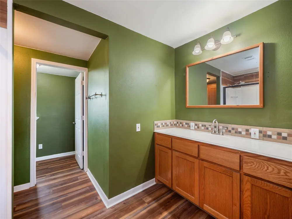 851 County Road 455 Coupland, TX 78615