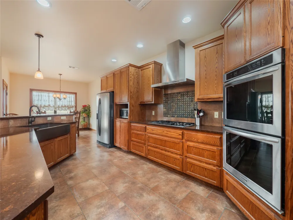 877 County Road 455 Coupland, TX 78615