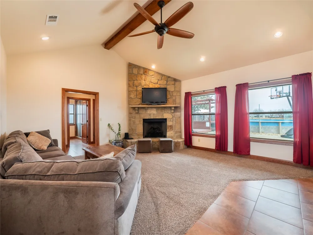 877 County Road 455 Coupland, TX 78615