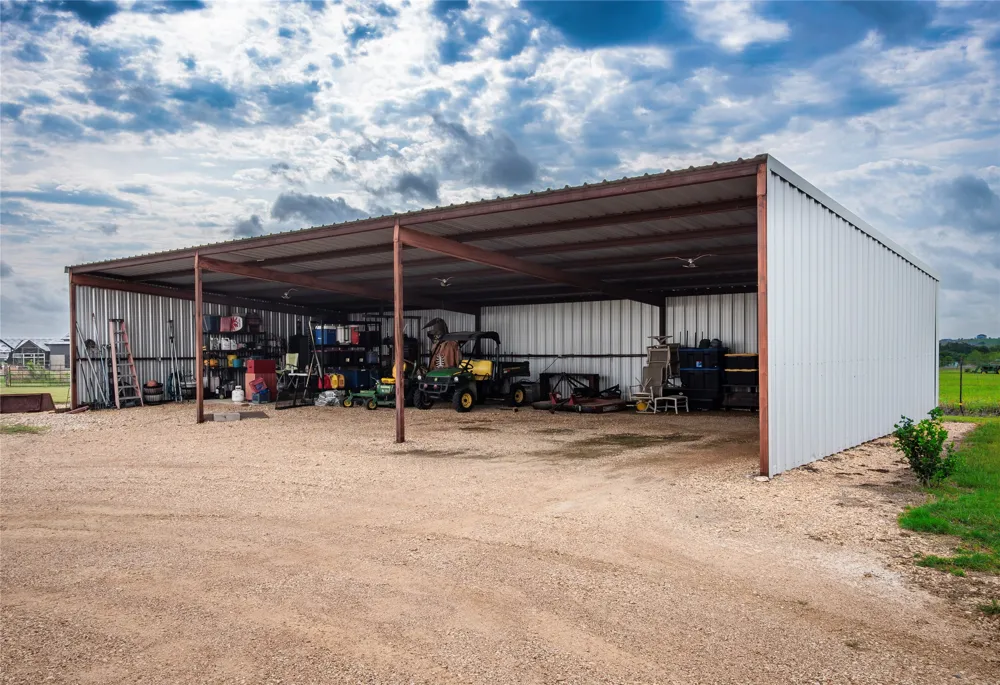 877 County Road 455 Coupland, TX 78615