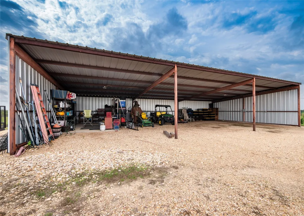 877 County Road 455 Coupland, TX 78615