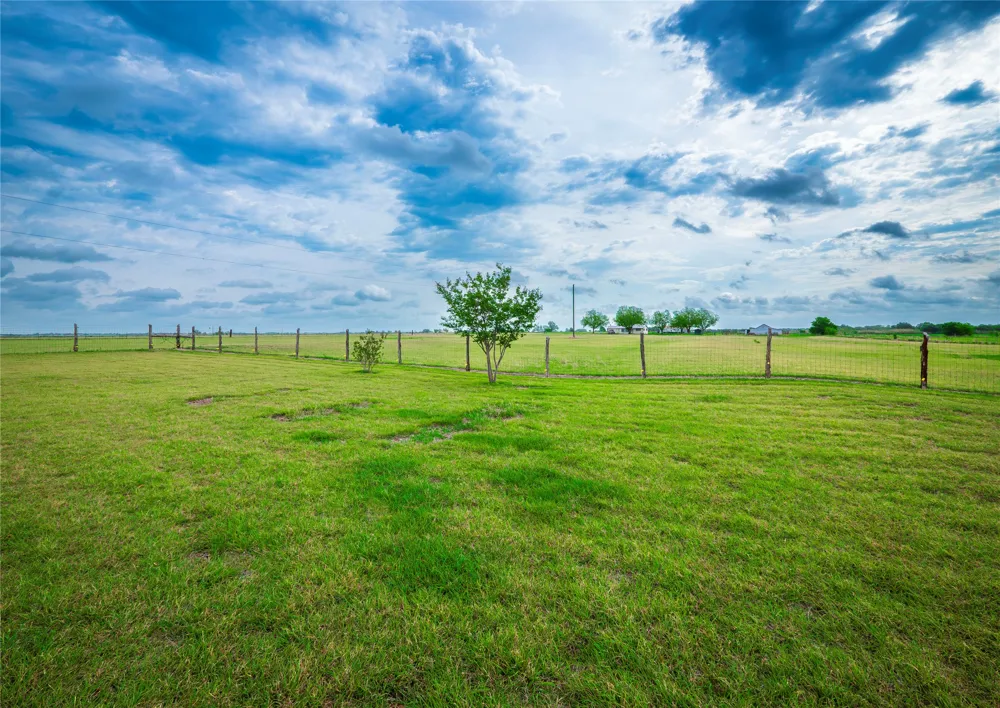 877 County Road 455 Coupland, TX 78615