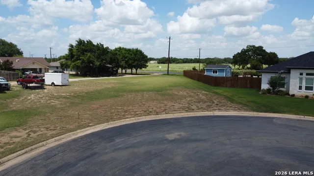 502 34th Street Hondo, TX 78861