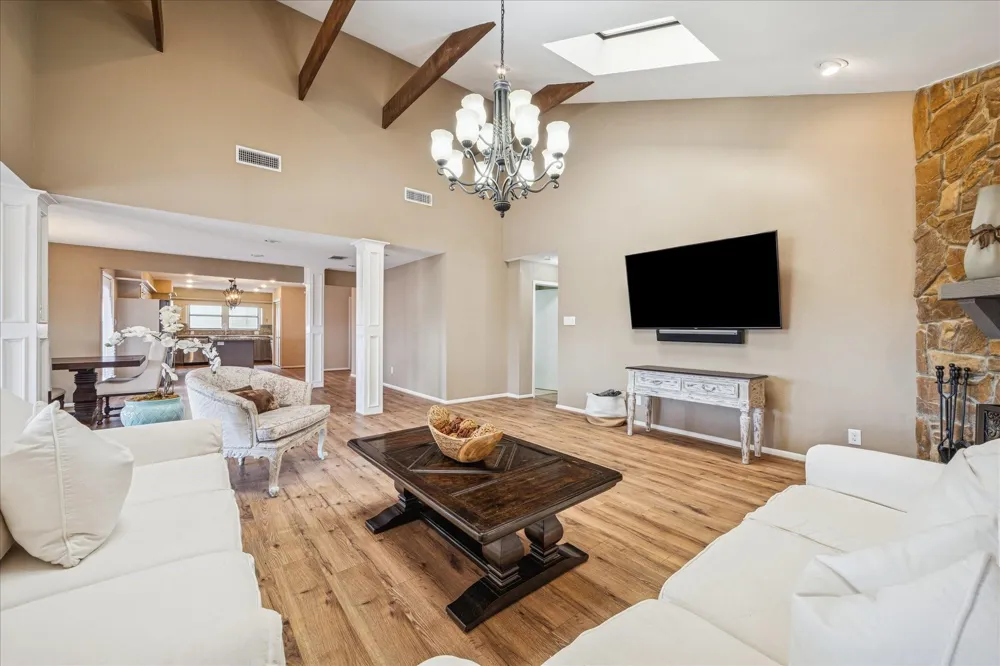 115 Bamaku Bend Tiki Island, TX 77554