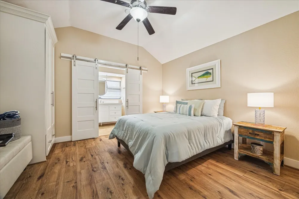 115 Bamaku Bend Tiki Island, TX 77554