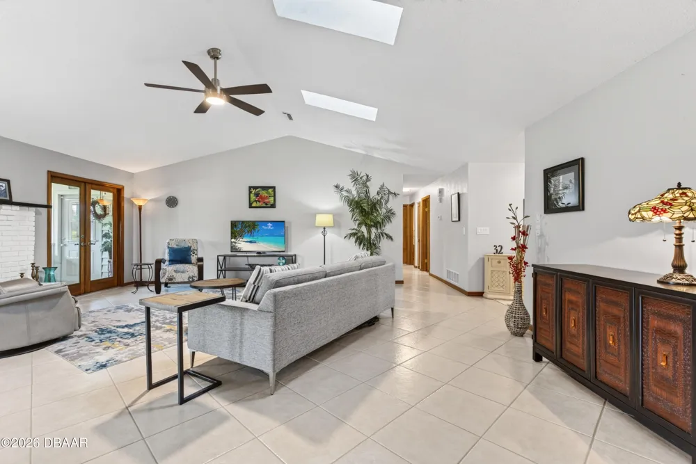 32 Kingsley Circle Ormond Beach, FL 32174
