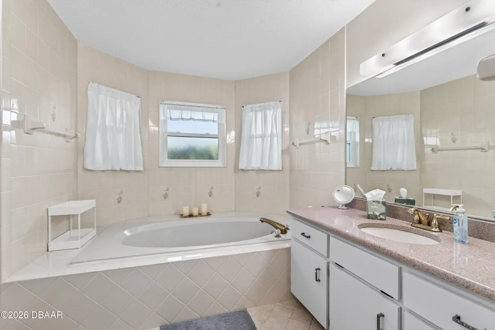 32 Kingsley Circle Ormond Beach, FL 32174