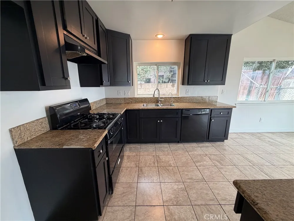 12561 Garber Street Pacoima, CA 91331