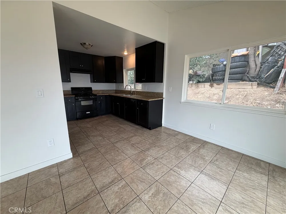 12561 Garber Street Pacoima, CA 91331
