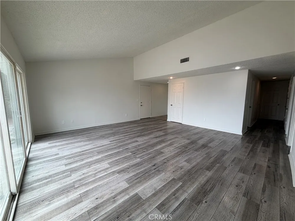 12561 Garber Street Pacoima, CA 91331