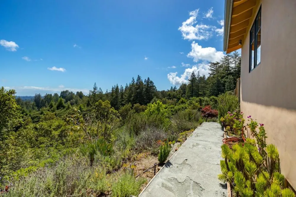 1081 Avocado Road Watsonville, CA 95076