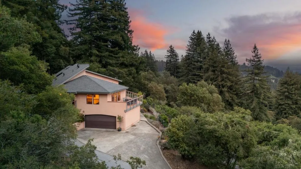 1081 Avocado Road Watsonville, CA 95076