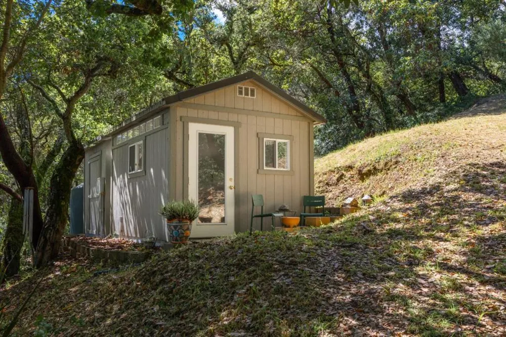 1081 Avocado Road Watsonville, CA 95076