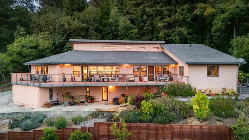 1081 Avocado Road Watsonville, CA 95076