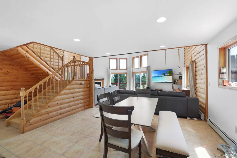 993 Hurd Road Swan Lake, NY 12783