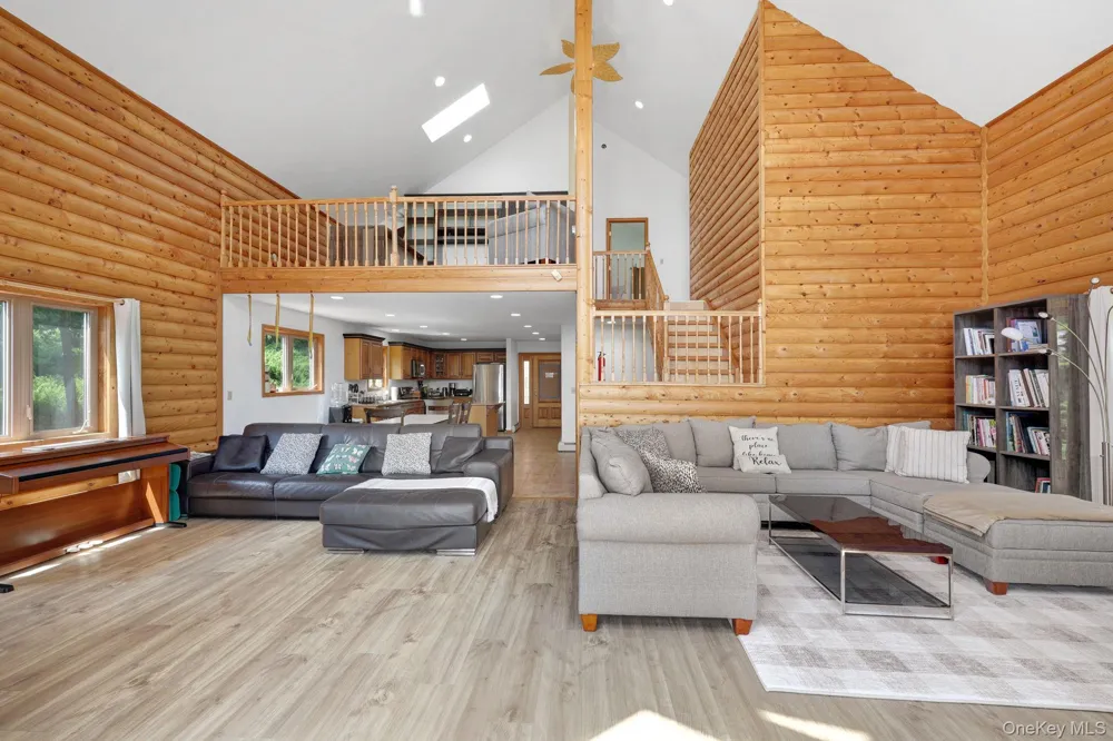 993 Hurd Road Swan Lake, NY 12783