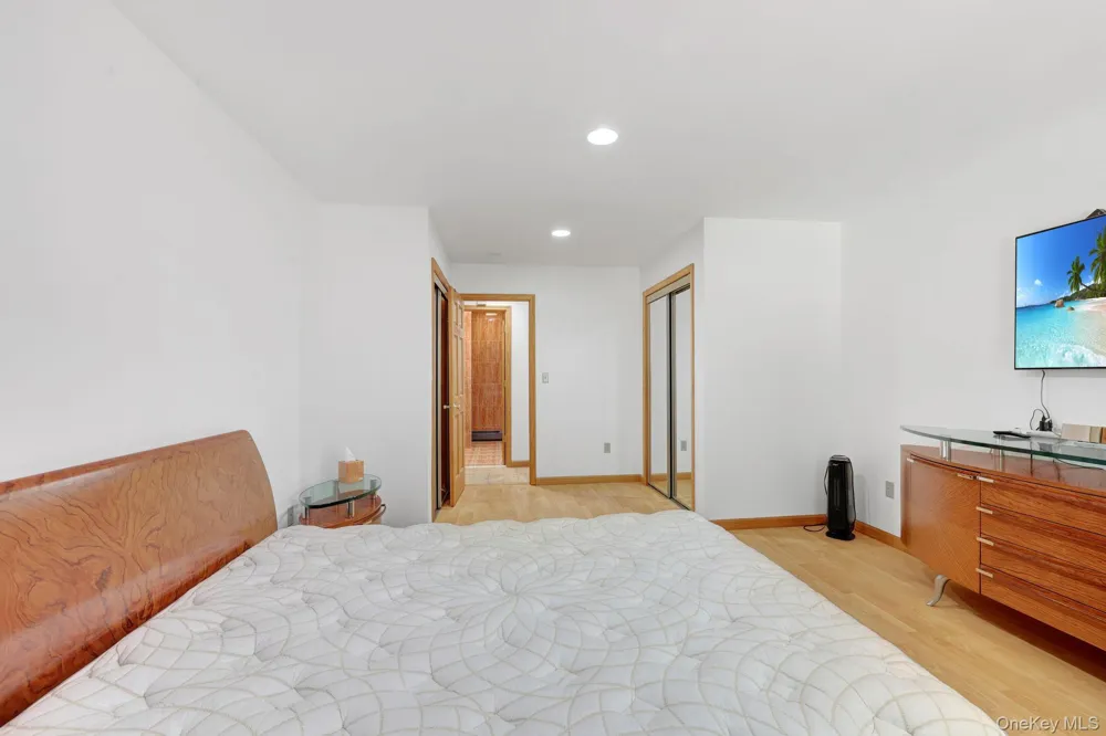 993 Hurd Road Swan Lake, NY 12783