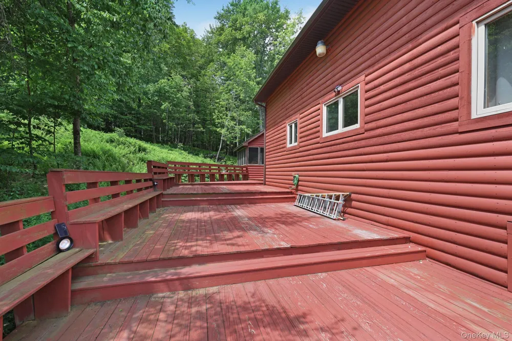 993 Hurd Road Swan Lake, NY 12783