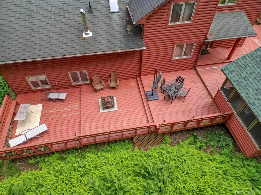 993 Hurd Road Swan Lake, NY 12783