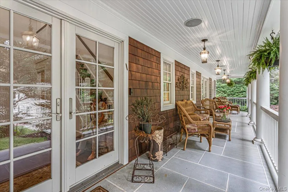 39 Cherry Lane Syosset, NY 11791