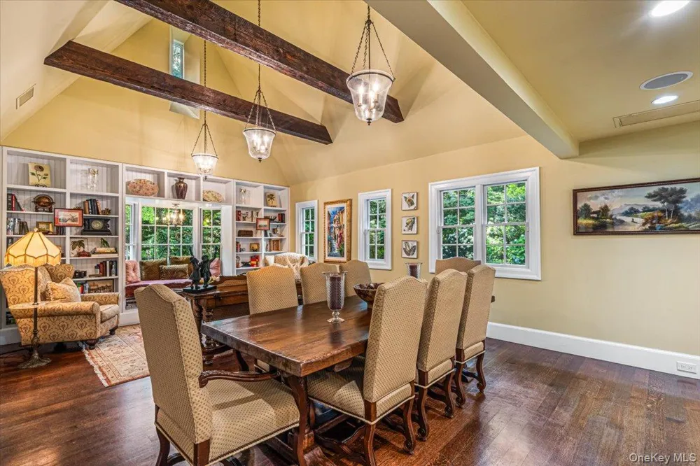 39 Cherry Lane Syosset, NY 11791