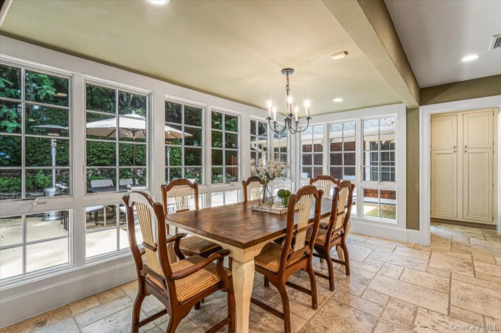 39 Cherry Lane Syosset, NY 11791